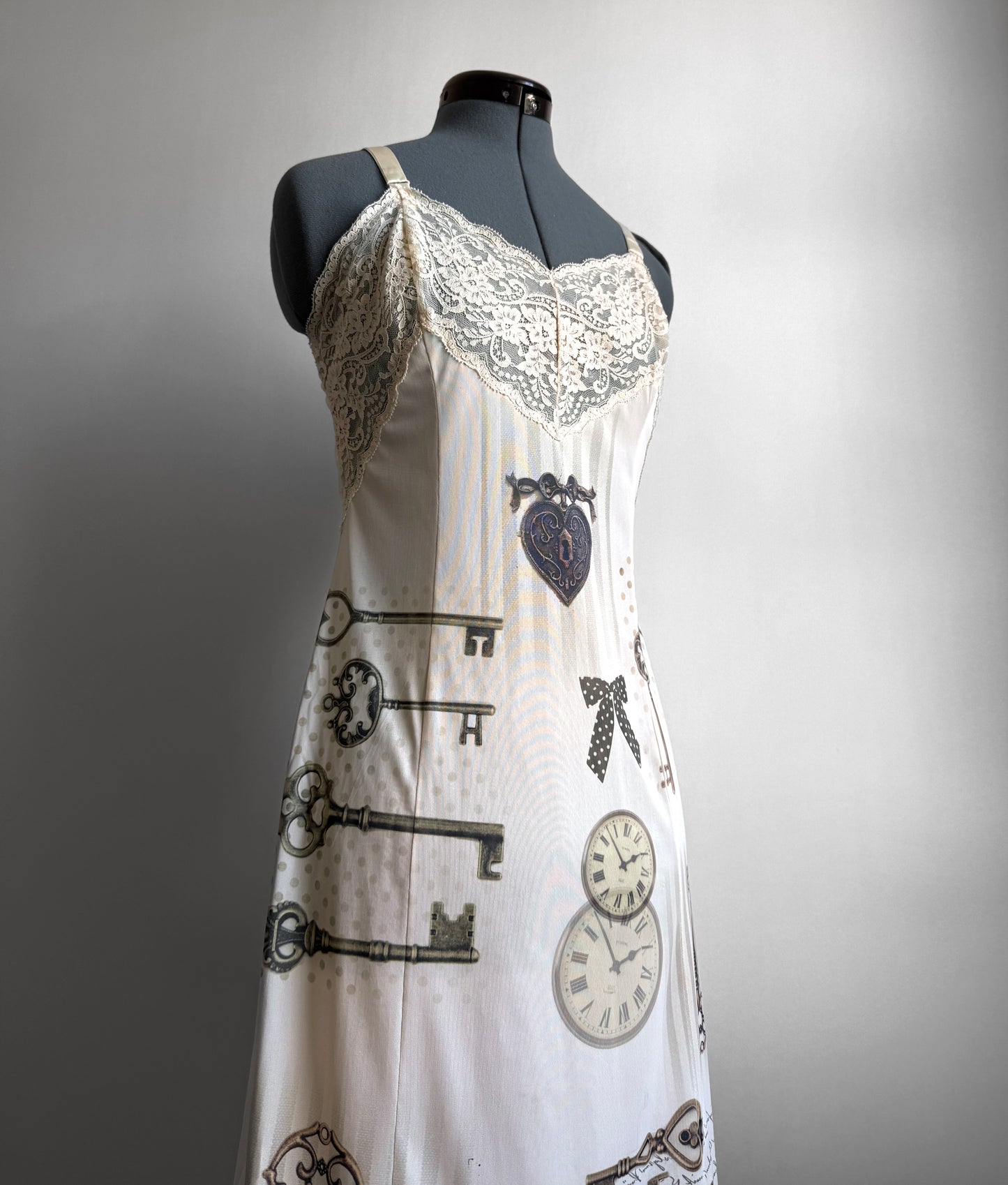 Key dress (XS-M)