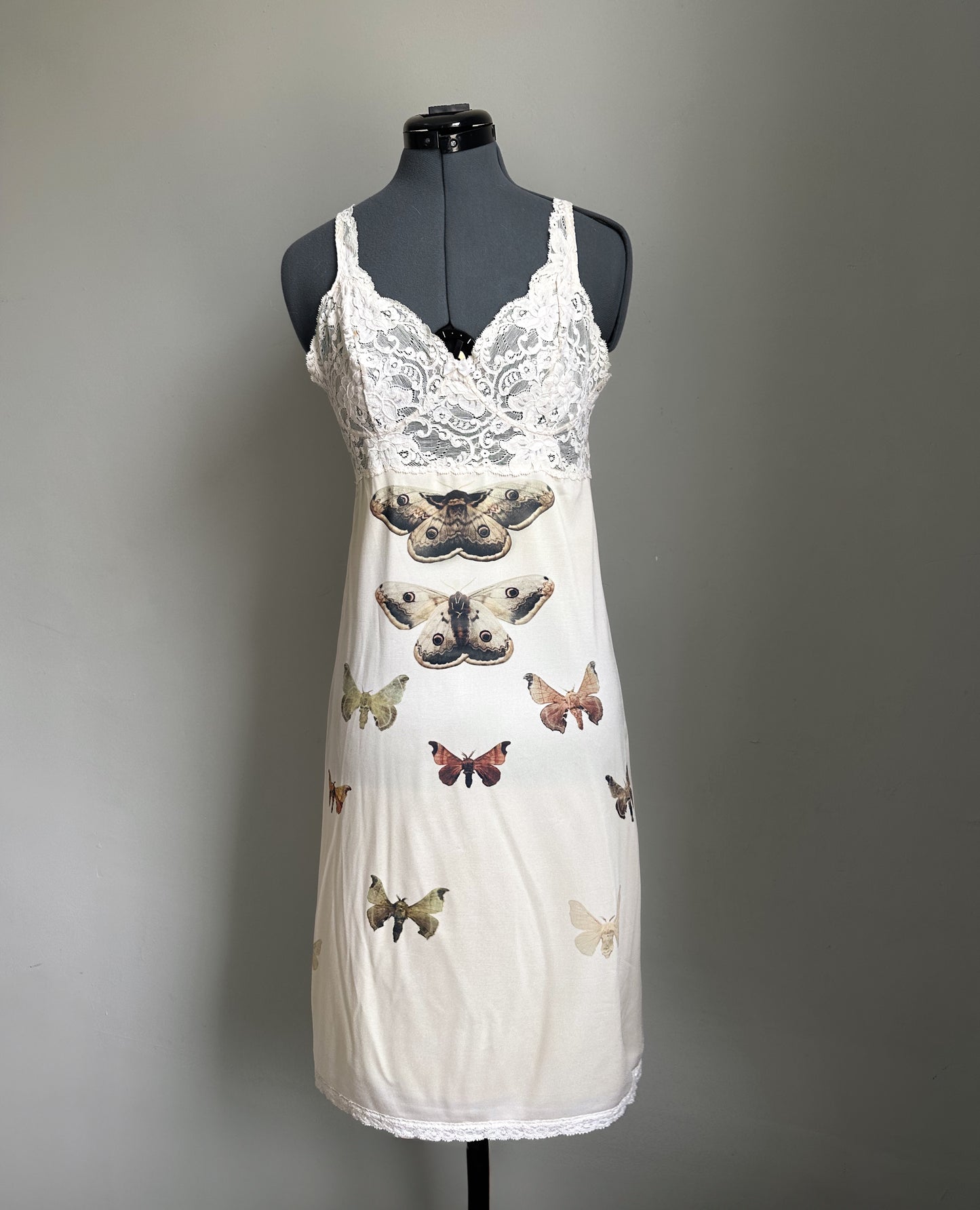 Moth dress (L)