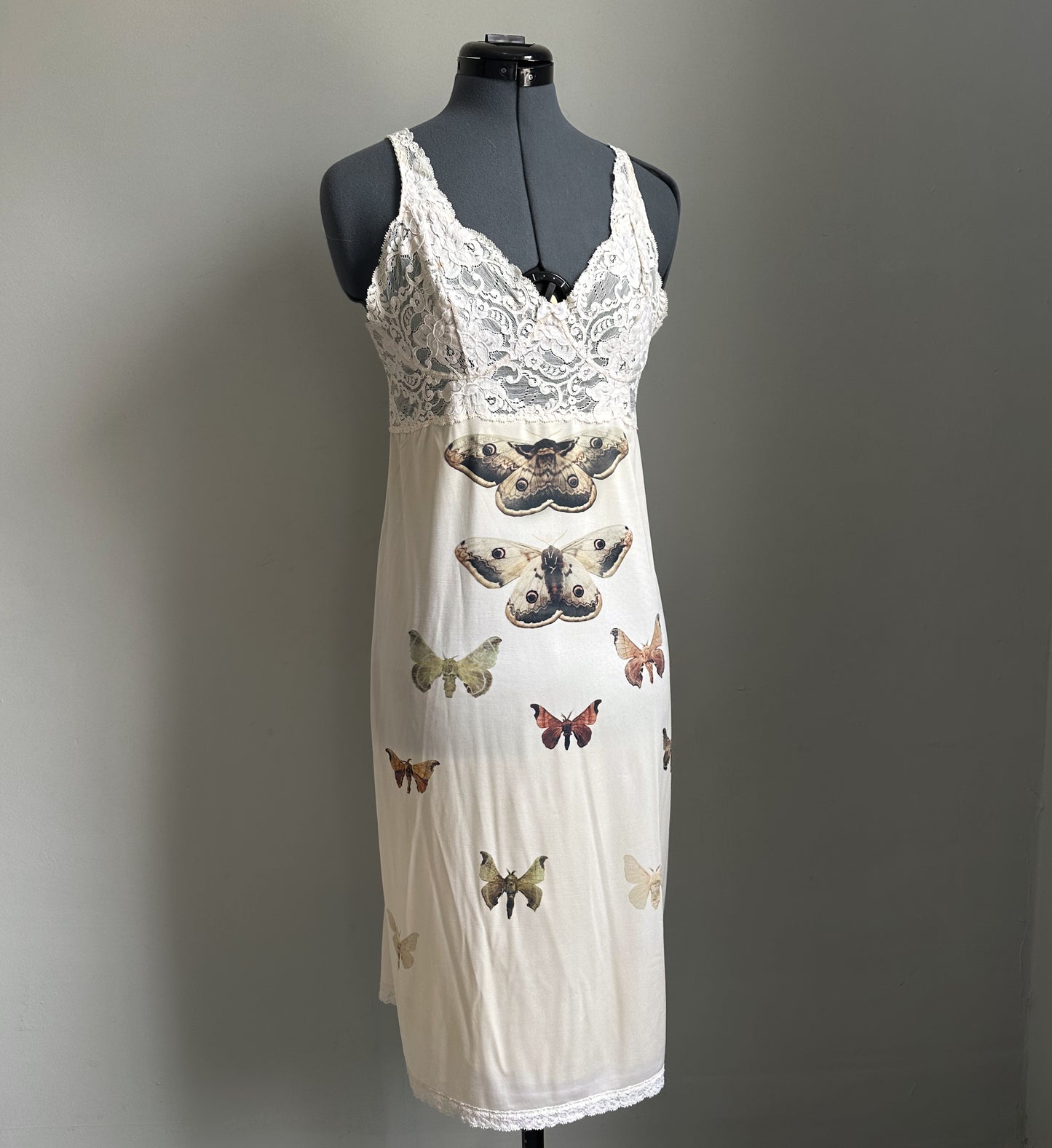 Moth dress (L)