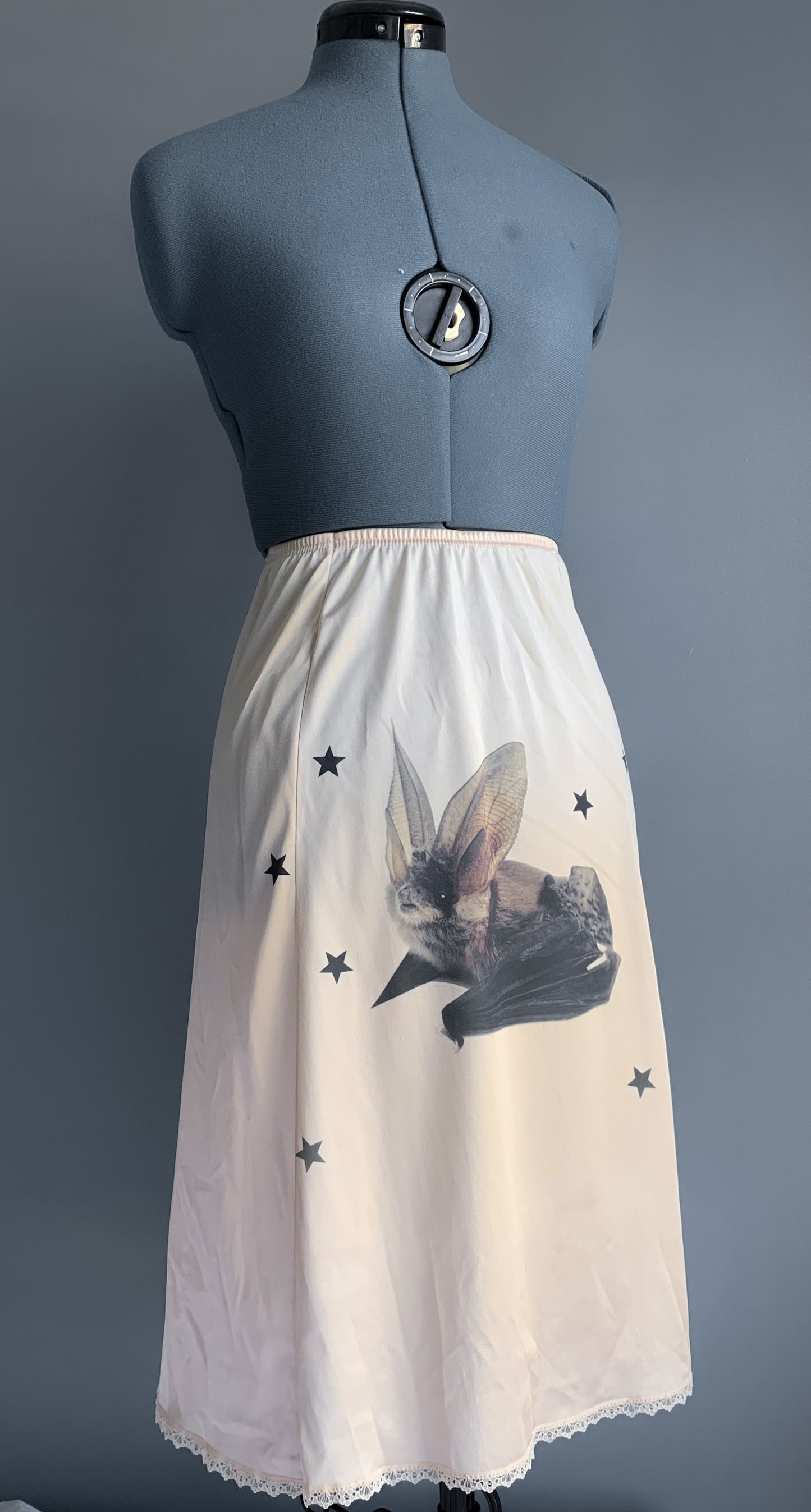 Bat skirt (S-L)
